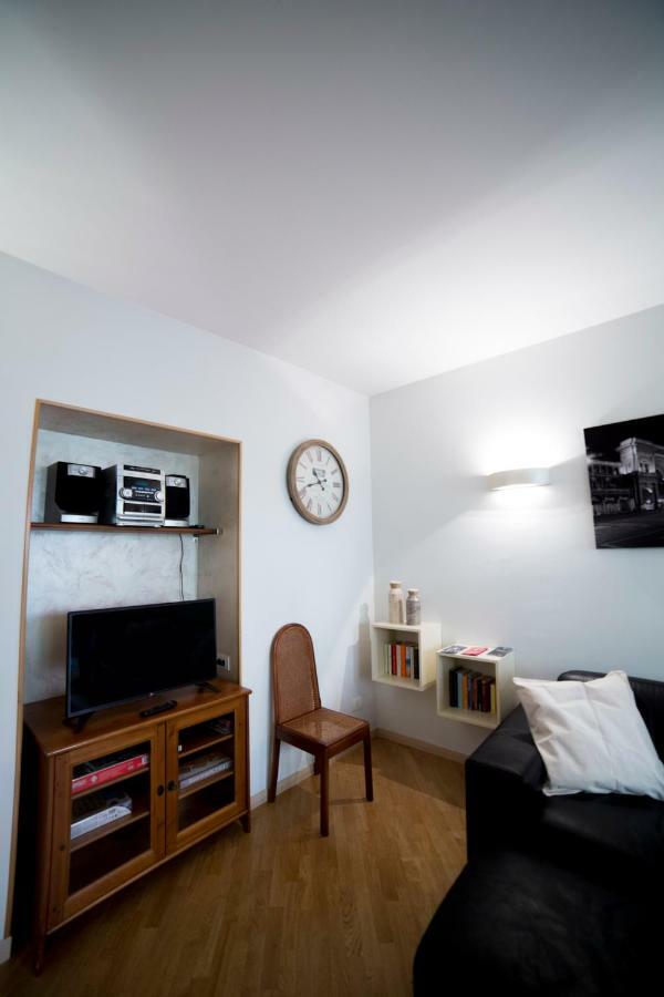 B&B Terrazza Baires - In The Heart Of Milano Eksteriør billede